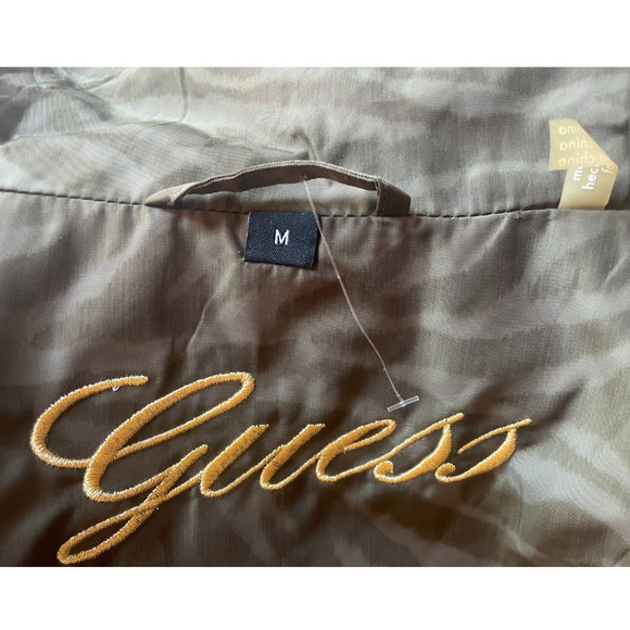 Guess Sz M Anorak Utility Jacket Roll Tab Sleeves Cowl Collar Animal Print Olive - Picture 13 of 16